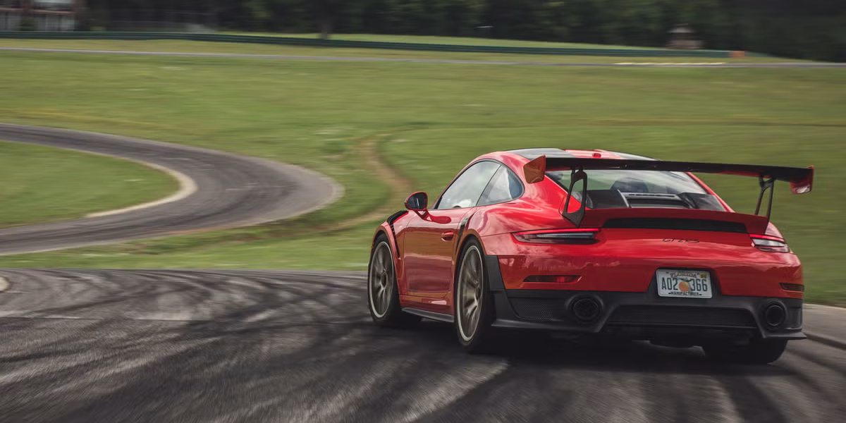 2018-porsche-911-gt2-rs-weissach-114-1536697196