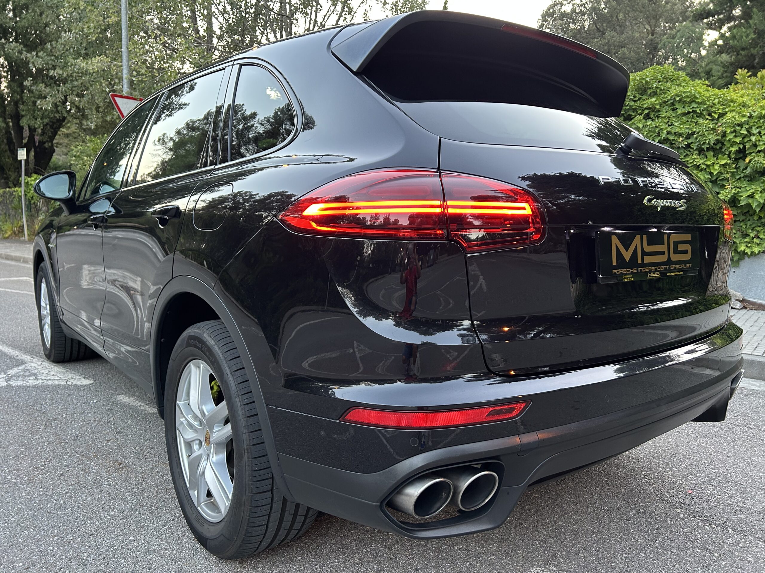 Porsche Cayenne S E-Hybrid 3.0 V6 416cv-Vendido- - Imagen 8