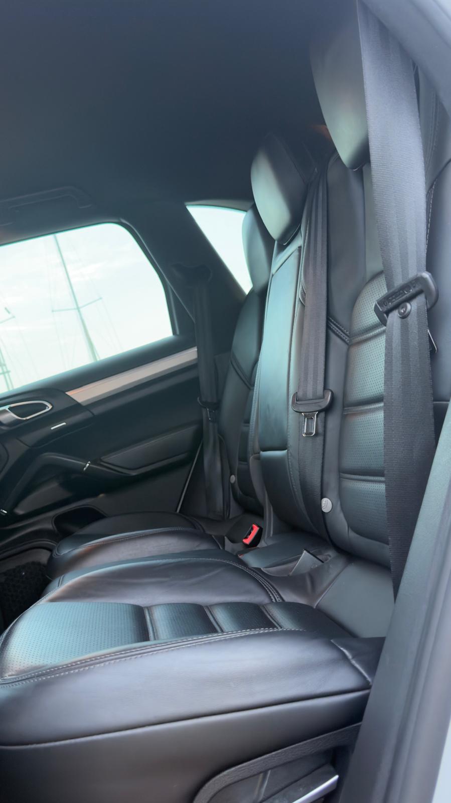 Porsche Cayenne D 3.0 v6 Mk4 Tiptronic S (262cv)-Disponible actualmente- - Imagen 19