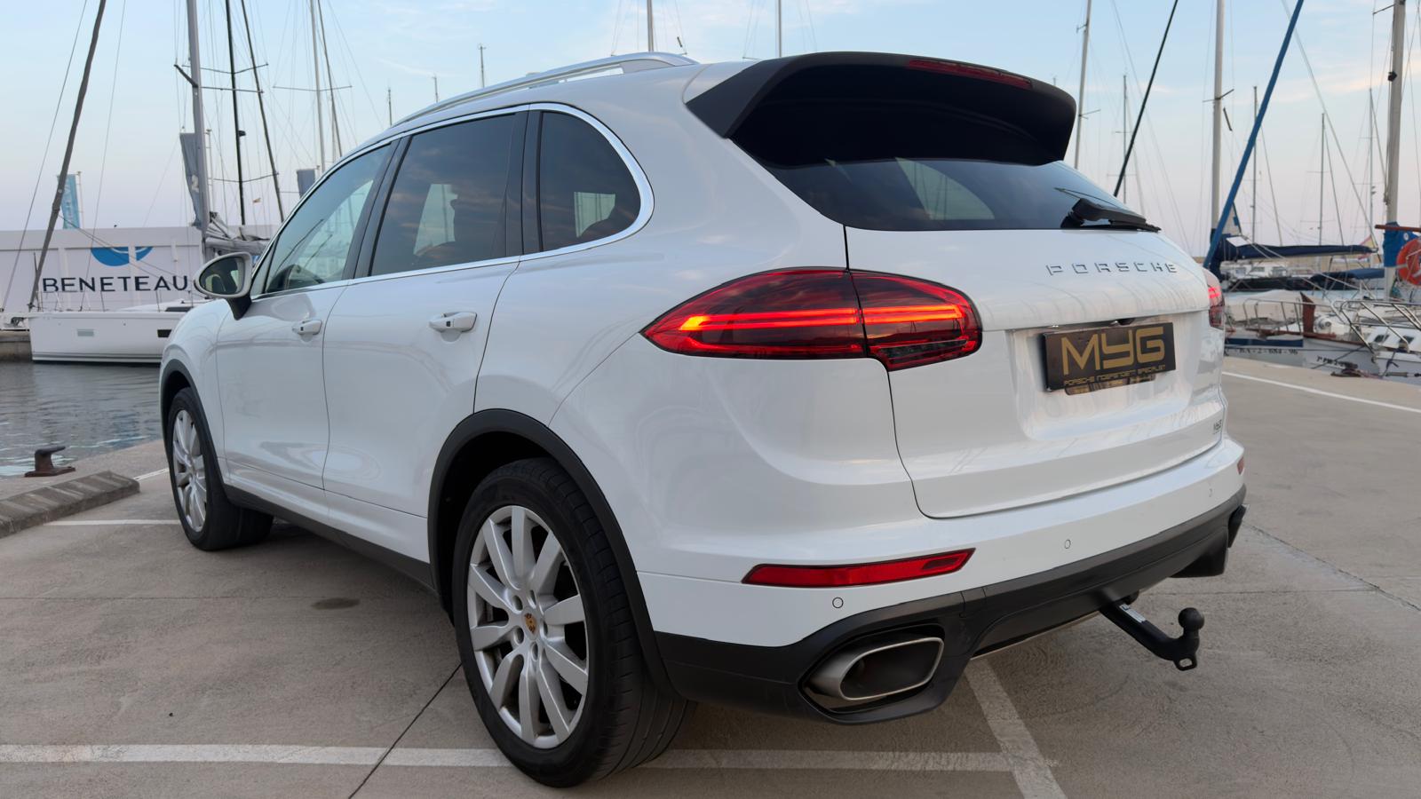 Porsche Cayenne D 3.0 v6 Mk4 Tiptronic S (262cv)-Disponible actualmente- - Imagen 8