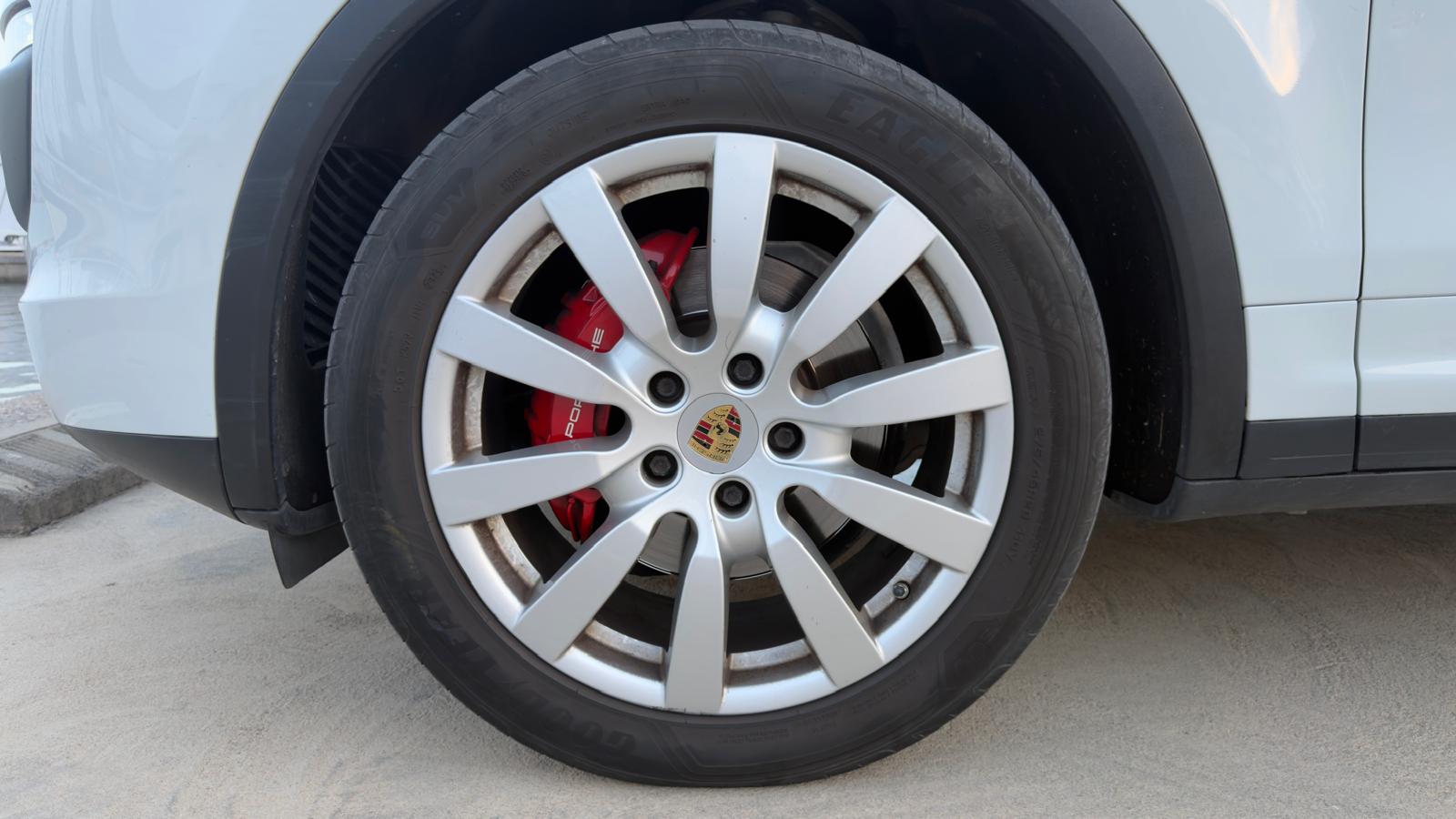Porsche Cayenne D 3.0 v6 Mk4 Tiptronic S (262cv)-Disponible actualmente- - Imagen 7